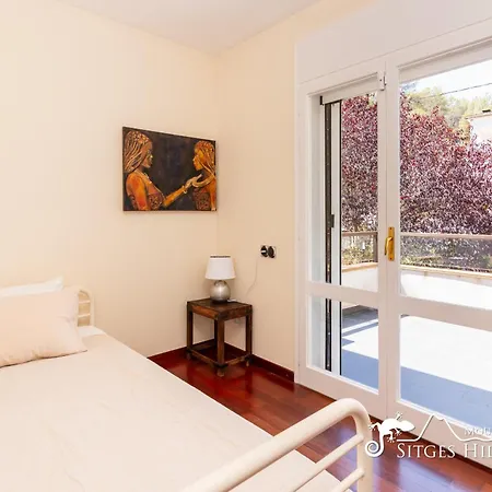 Villa Spacious Santa Fe - Private Pool, Big Garden And A/c Close To Sitges *