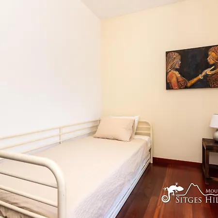 Spacious Santa Fe - Private Pool, Big Garden And A/c Close To Sitges Villa Olivella