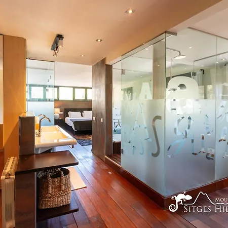 Spacious Santa Fe - Private Pool, Big Garden And A/c Close To Sitges * Olivella