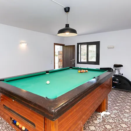 Villa Spacious Santa Fe - Private Pool, Big Garden And A/c Close To Sitges Olivella